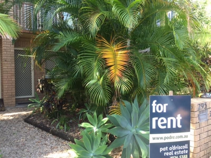 2/295 Bloxsom Street, Frenchville QLD 4701